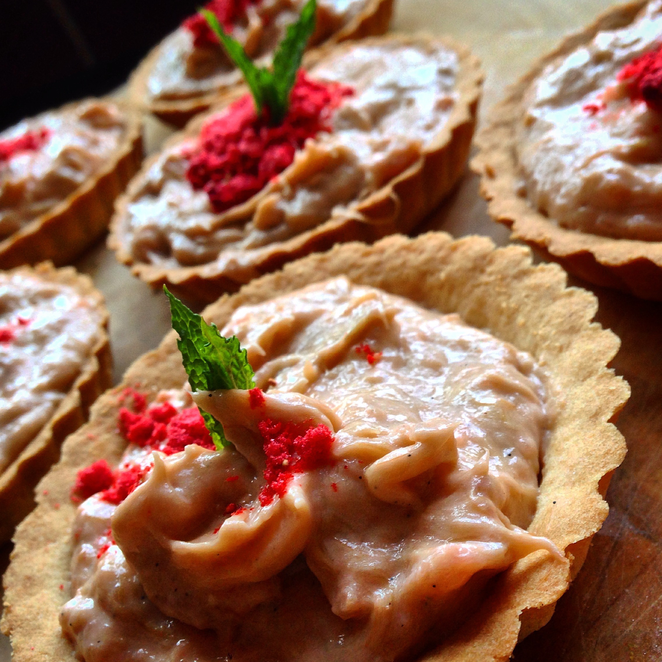 Super Quick Rhubarb Fool Tarts